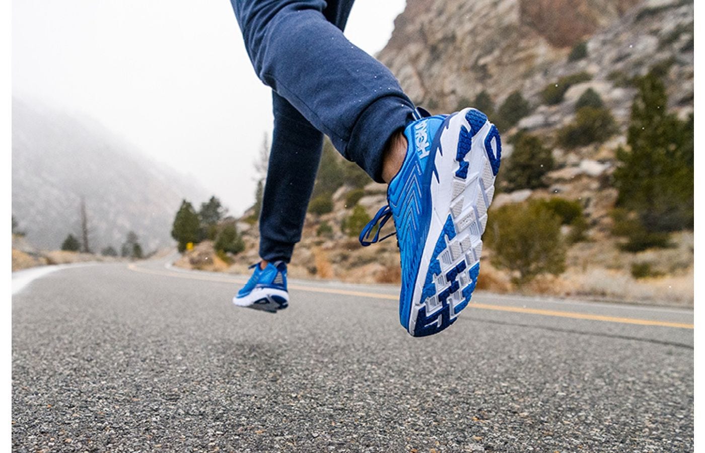 hoka time to fly shoes