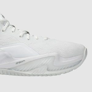 ASICS NOVA SURGE LOW 2 MENS BASKETBALL SHOE WHITE PURE SILVER