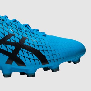 Asic soccer boots deals