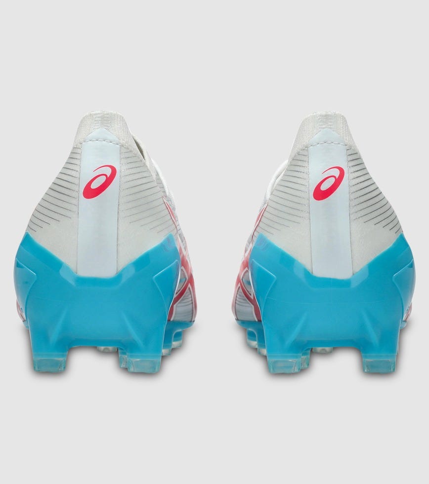 Asics Menace Football Boots | Shop Football Boots | The Athlete's Foot