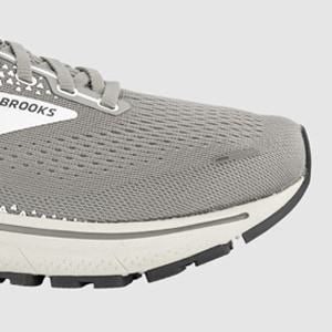 Brooks ghost deals 11 size 6.5