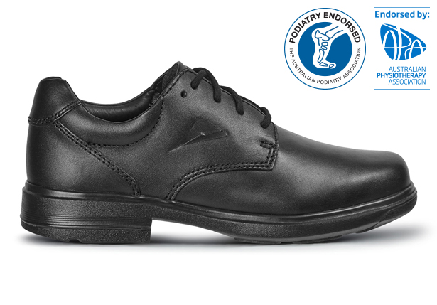 brooks school shoes