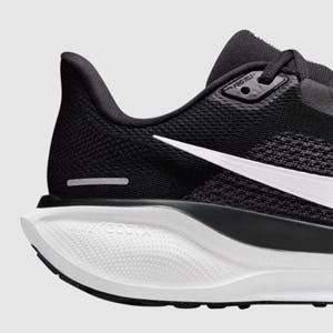 nike pegasus wide fit