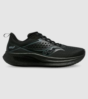 Saucony triumph black on sale