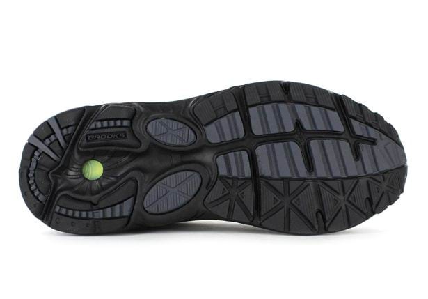 brooks dyad women's walker