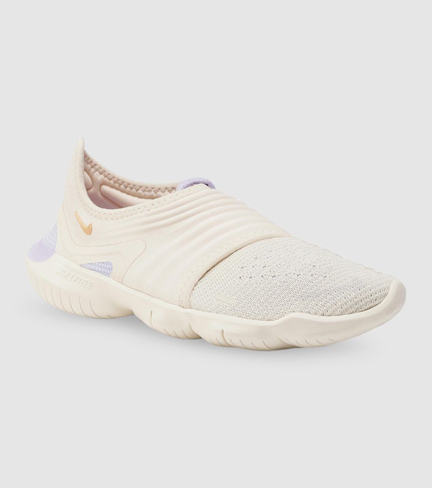 Continuación Dentro pompa NIKE FREE RUN FLYKNIT 3.0 WOMENS LIGHT CREAM CELESTIAL GOLD PURPLE AGATE |  The Athlete's Foot