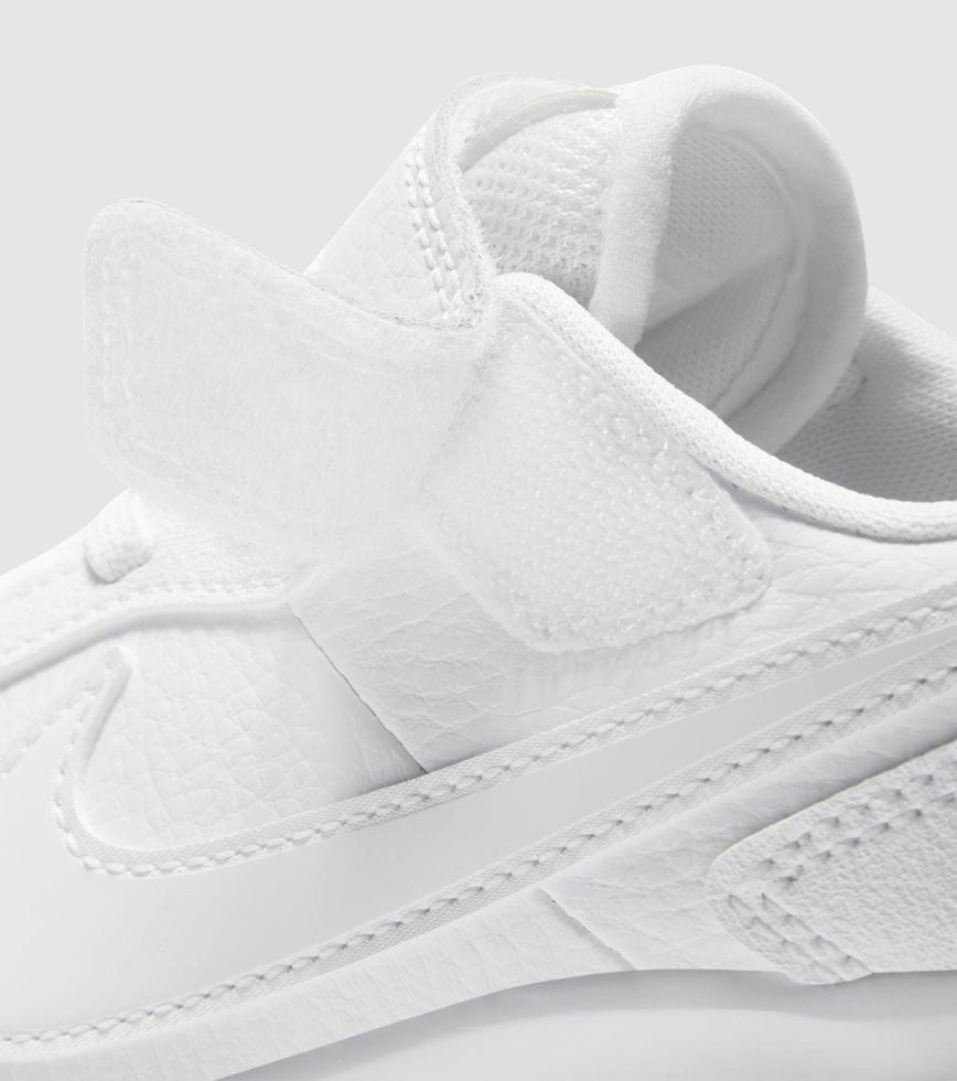 nike varsity leather trainers