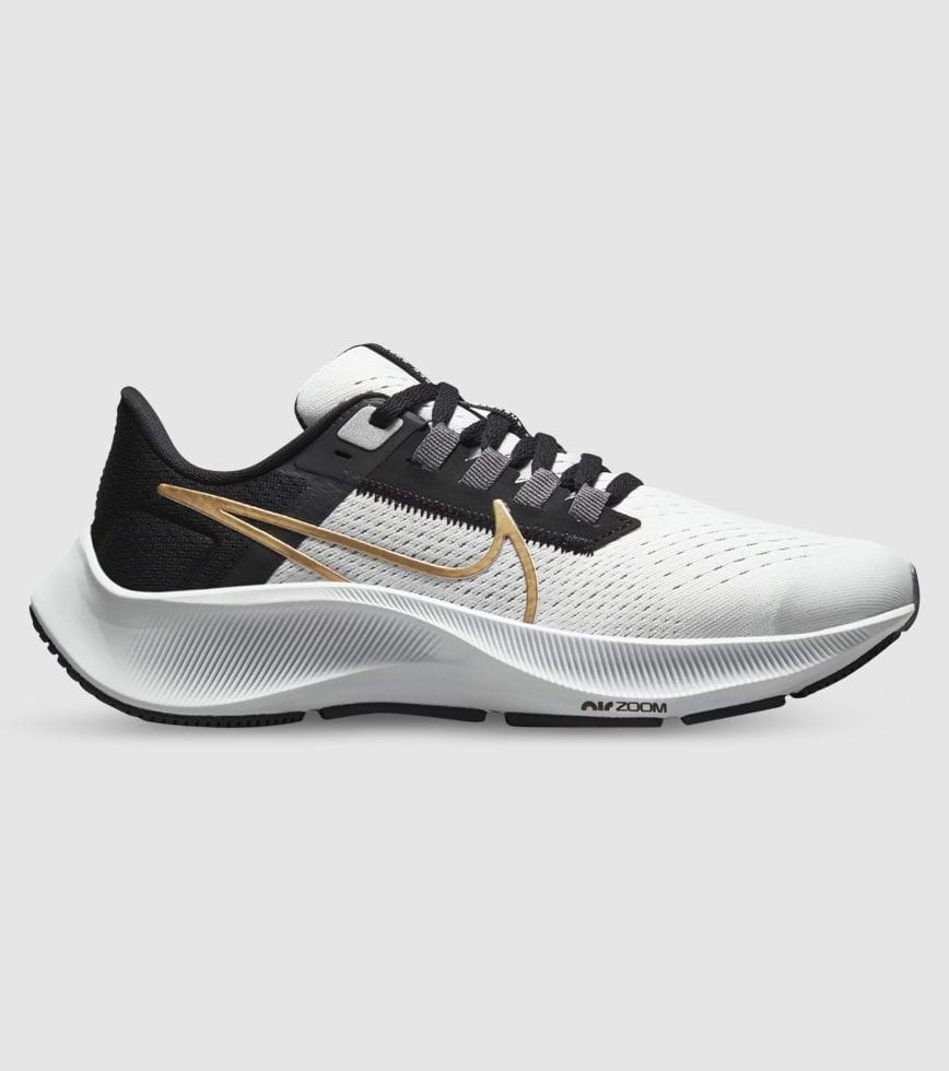NIKE AIR ZOOM 38 KIDS PHOTON DUST GOLD LIGHT SMOKE GREY | The Athlete's Foot