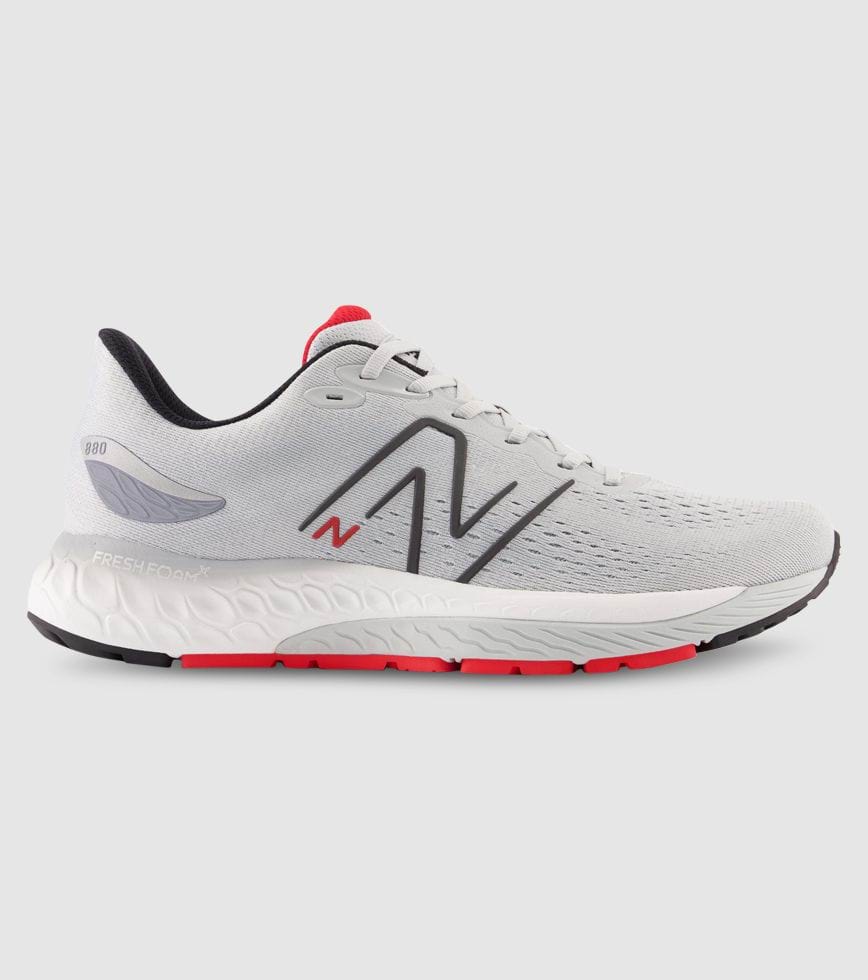 NEW BALANCE FRESH FOAM 880 V12 (2E) MENS LIGHT ALUMINUM | The Athlete's