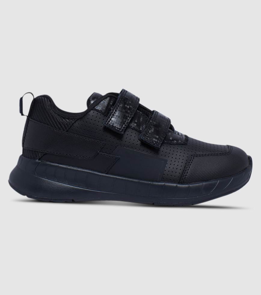 CLARKS HERO JUNIOR BLACK The Athlete s Foot