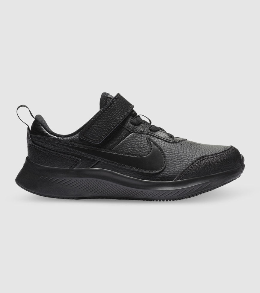 Nike black leather running shoes 2025