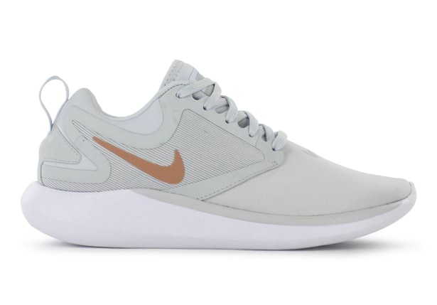 Nike women's online lunarsolo running sneakers