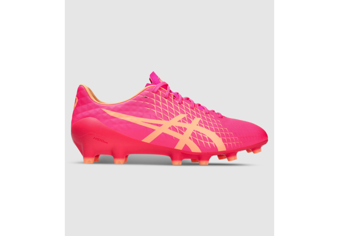 mens pink football boots