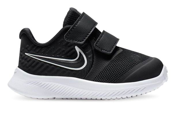 nike star runner 2 black and white