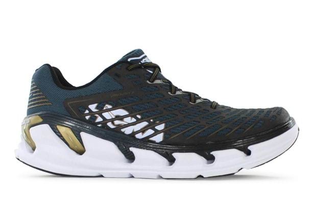 hoka one one vanquish 3