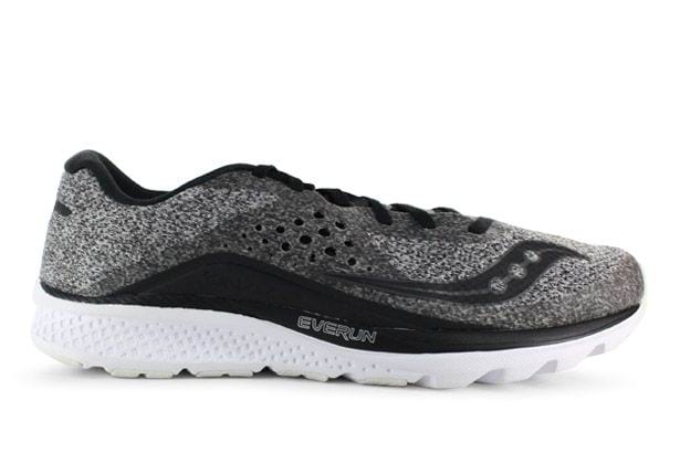 saucony kinvara 8 black