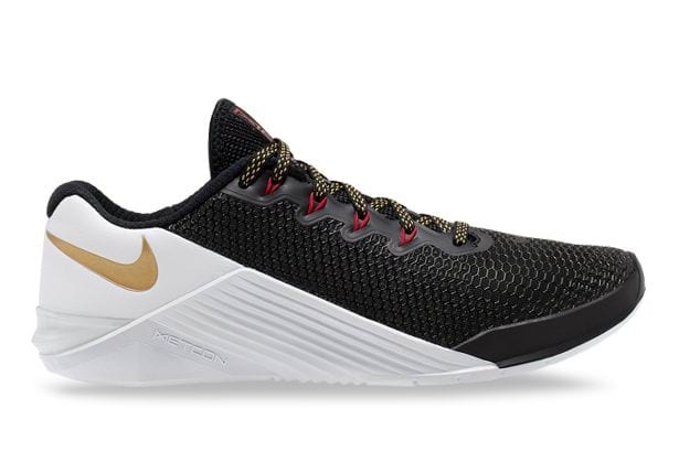 women's nike metcon black and gold
