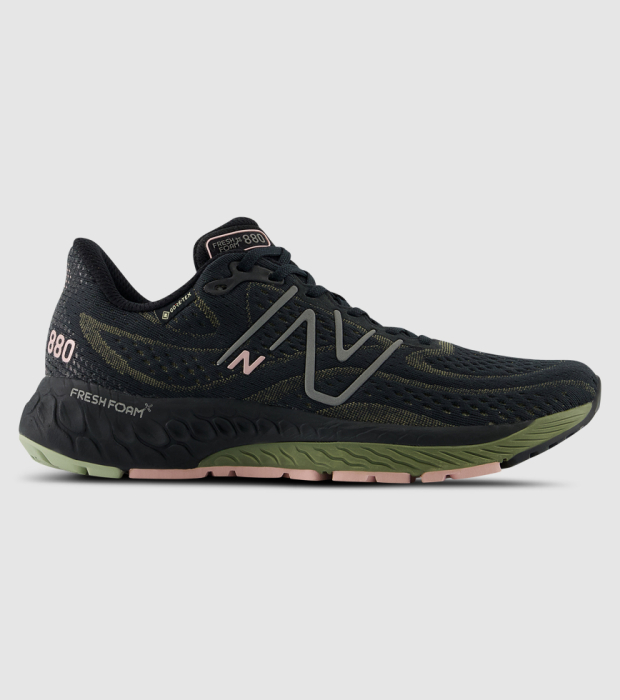 New balance 18 wide fit deals