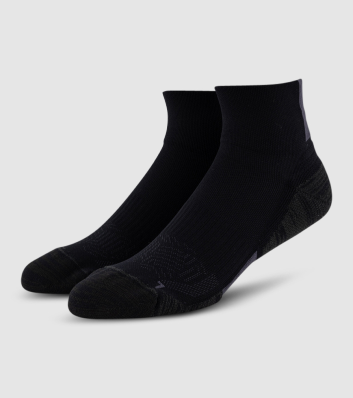THE ATHLETE'S FOOT STRIDE QUARTER PERFORMANCE SOCKS - 1 PAIR