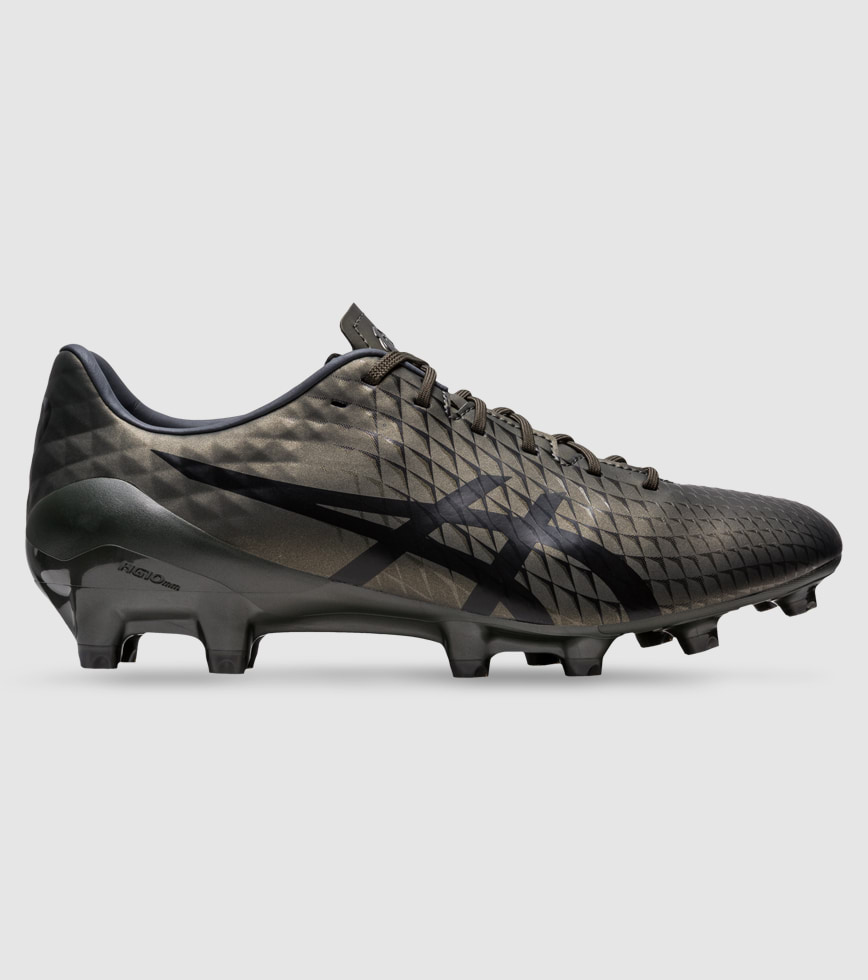 Asics all on sale black boots