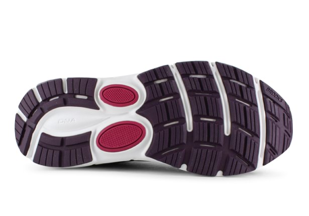 Brooks dyad sale 10 womens sale