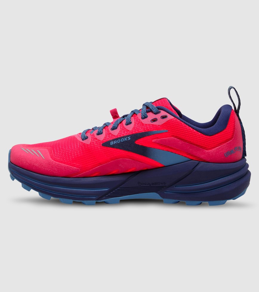 Brooks cascadia deals 7 womens red