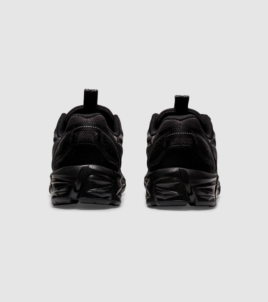 Asics black deals friday 90s