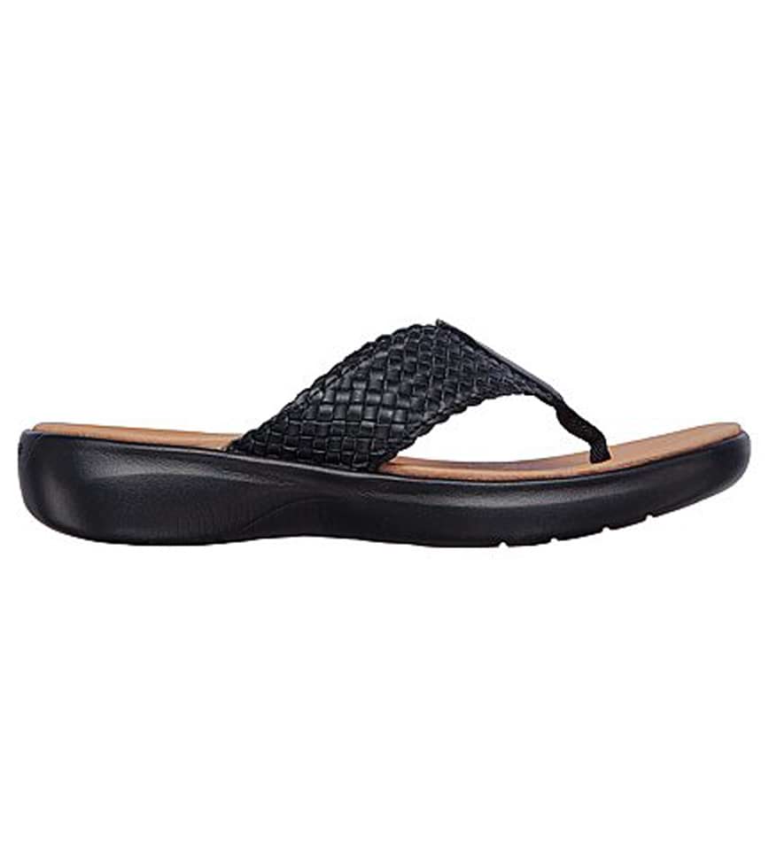 Skechers on the outlet go luxe