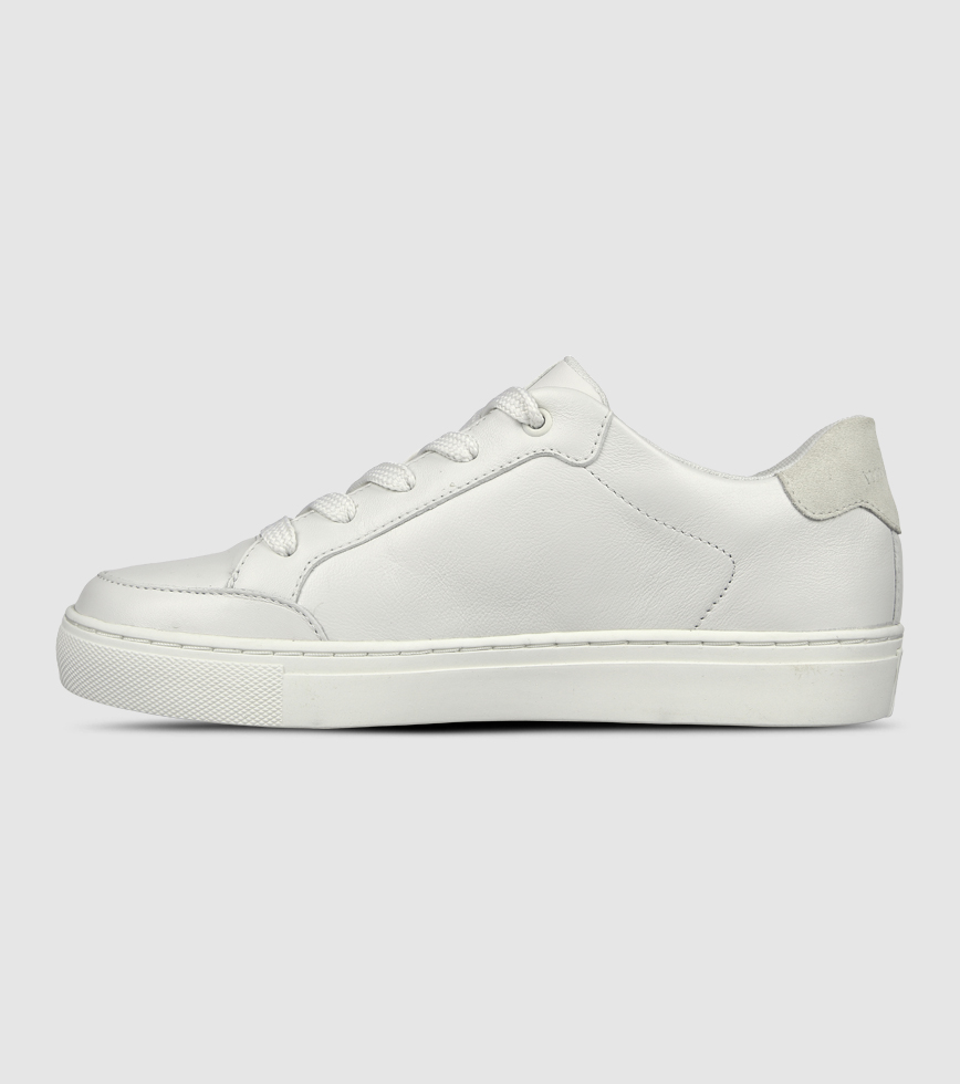 All white leather skechers 2025