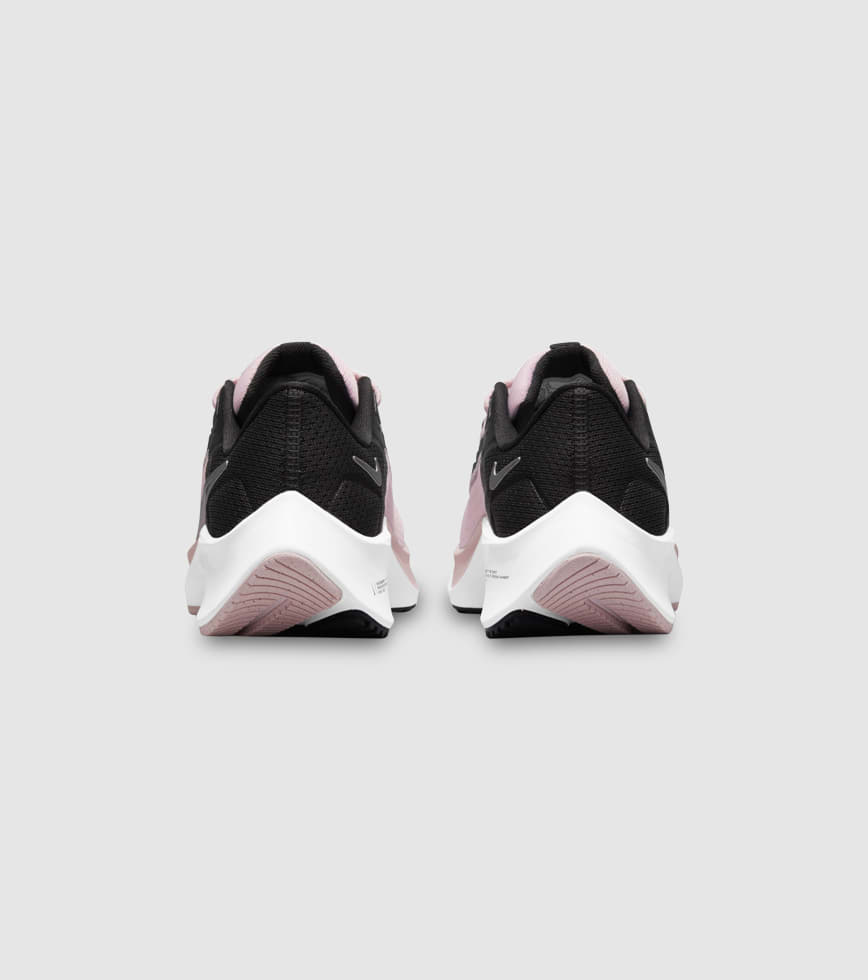 Nike on sale react 38