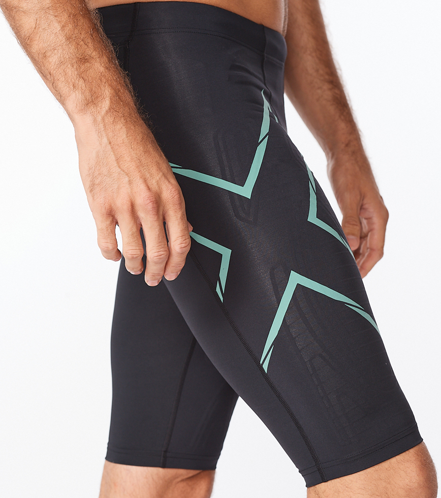 2XU Light Speed Mid-Rise Compression Shorts Expert Review