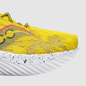 SAUCONY KINVARA 14 MENS YELLOW The Athlete s Foot