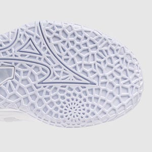 High traction rubber provides excellent grip on court, with geometry designed to compliment multi-directional movement.