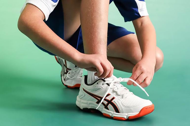 What to consider when buying shoes for PE lessons?