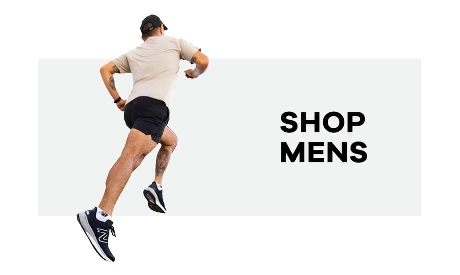 A male runner wearing the Womens New Balance 880V13
